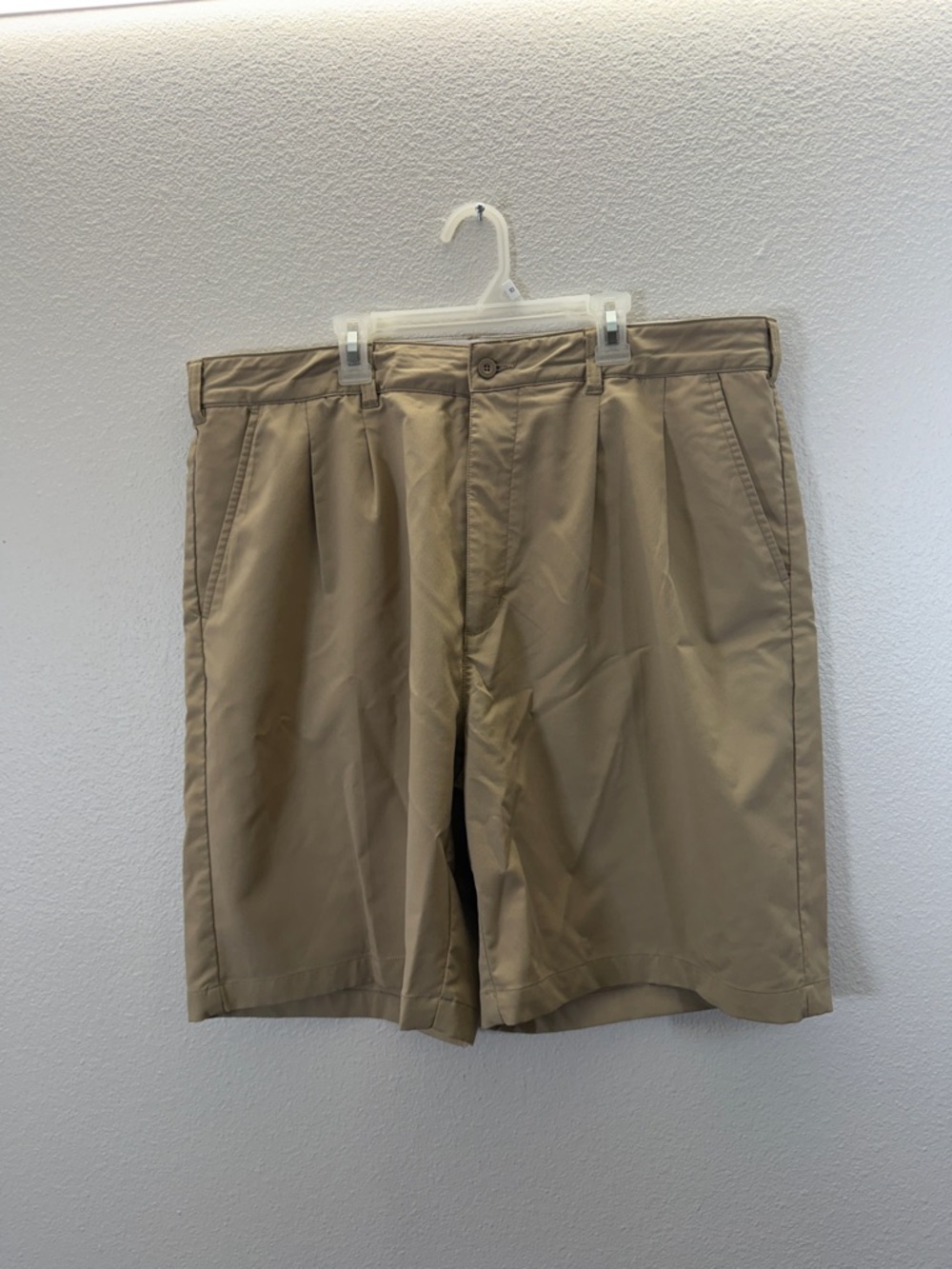 Reebok Men's Tan Athletic Shorts